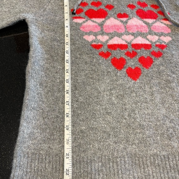 NWT Cupcake and Cashmere Hooded Heart Sweater - Picture 9 of 10